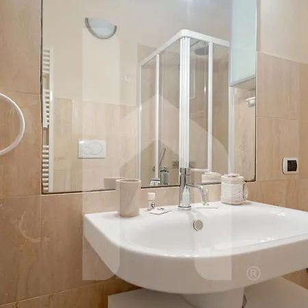 Homiday- Charm And Relax - Centro Storico Apartment